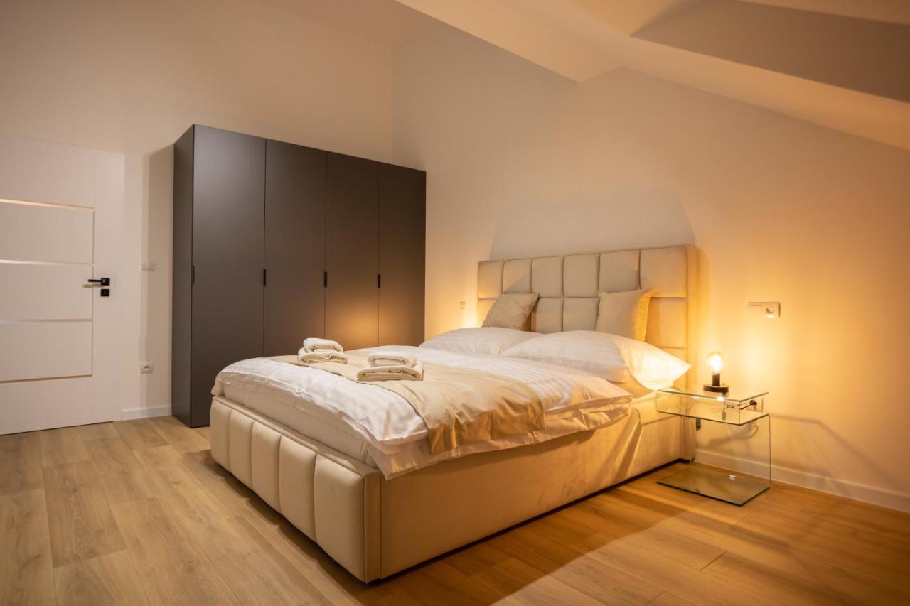 Royal Apartments Liptovsky Mikulas Ngoại thất bức ảnh