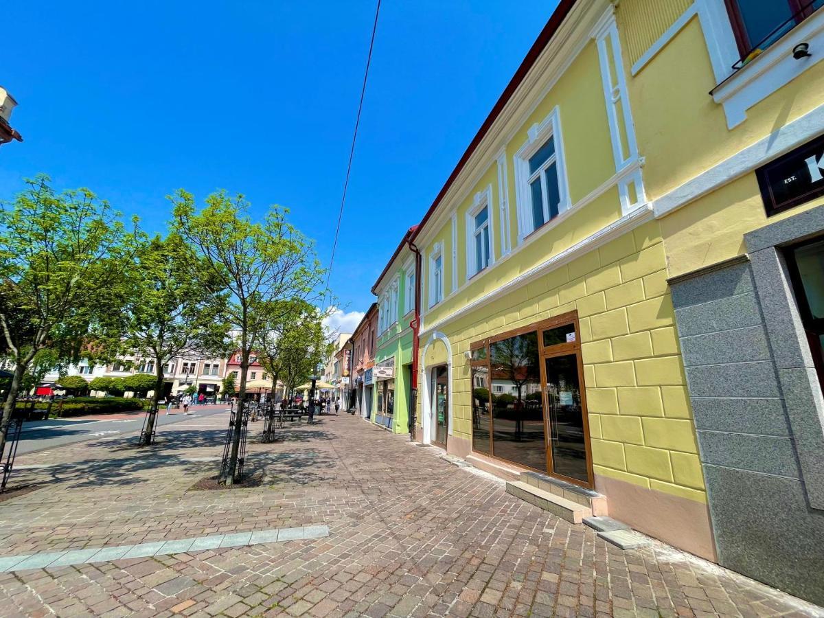 Royal Apartments Liptovsky Mikulas Ngoại thất bức ảnh